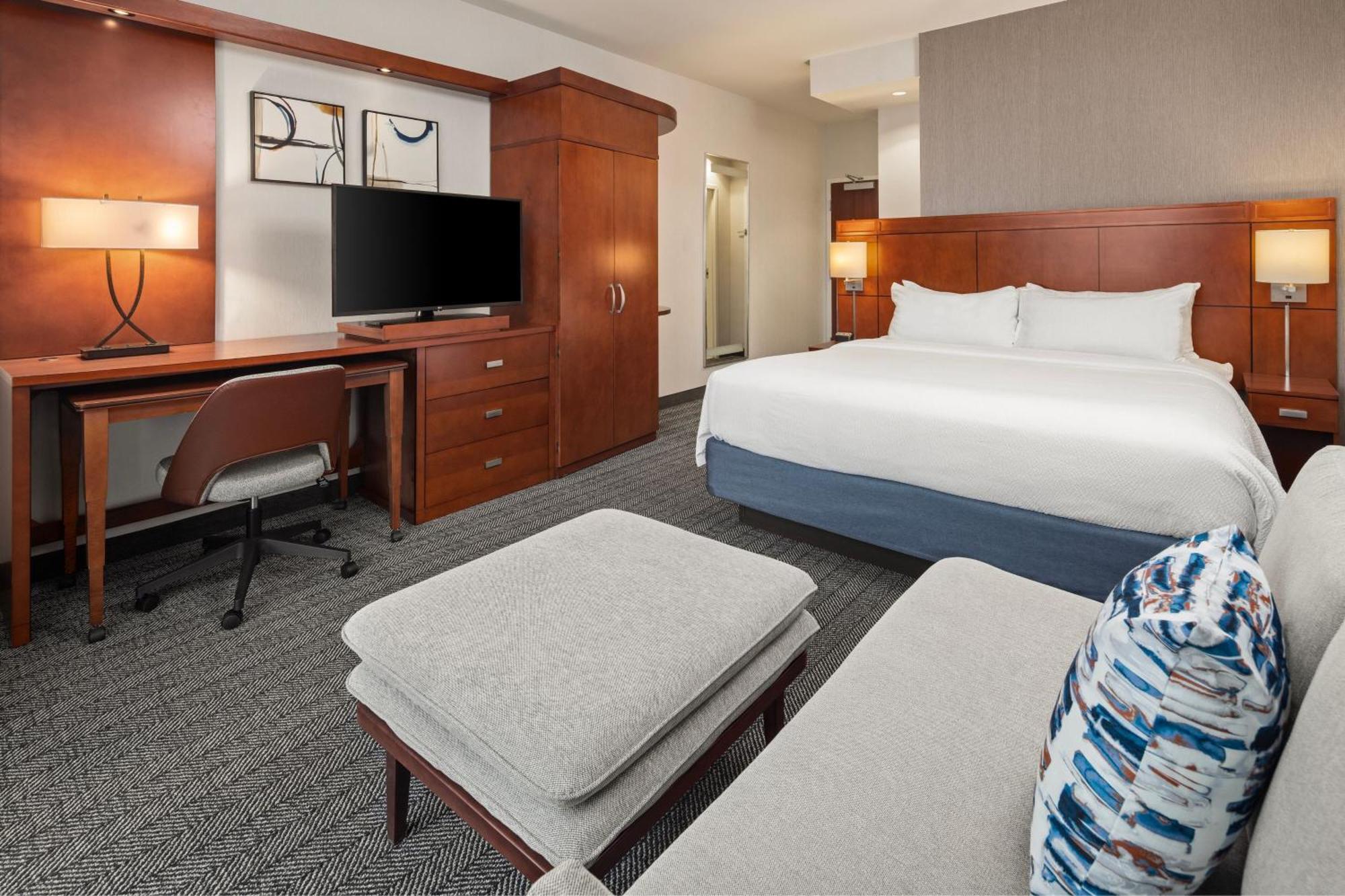 Courtyard & Event Center 3* Mankato